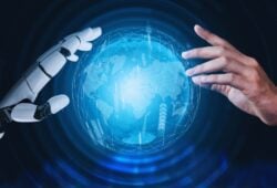 ChatGPT arrasa en descargas: Supera a Gemini y Copilot en solo 10 días Cortesía: Canva