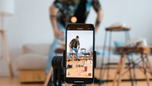 TikTok supera a Instagram y Facebook: así compra la Generación Z en 2026, según Statista Cortesía: Canva