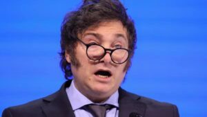 Javier Milei Davos OMS libra nuevo chile cobre